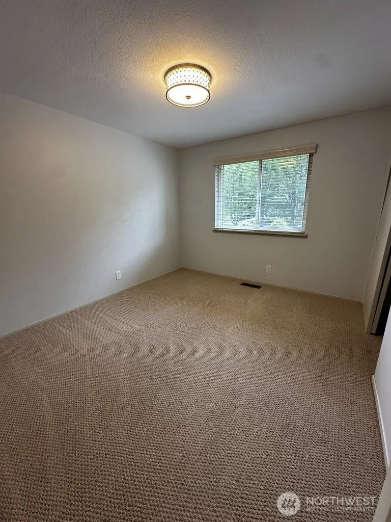 20526 NE 43rd Street , Sammamish, WA 98074