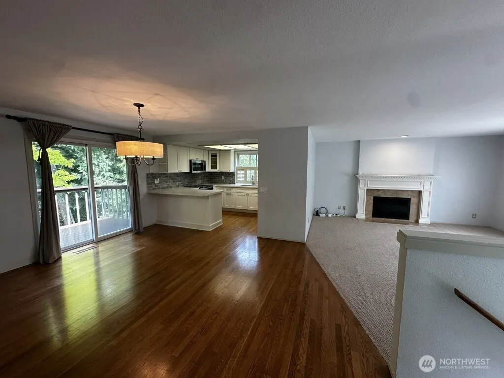 20526 NE 43rd Street , Sammamish, WA 98074