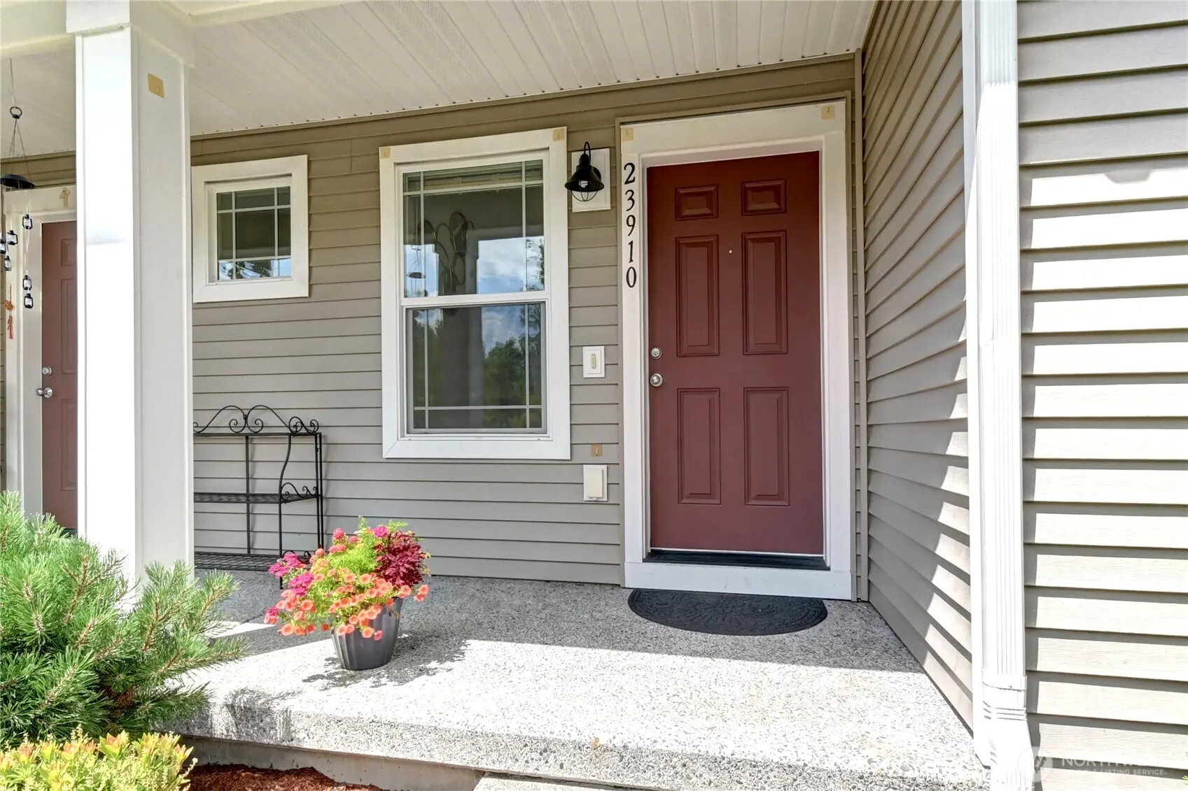 23910 NE 112th Place #1, Redmond, WA 98053
