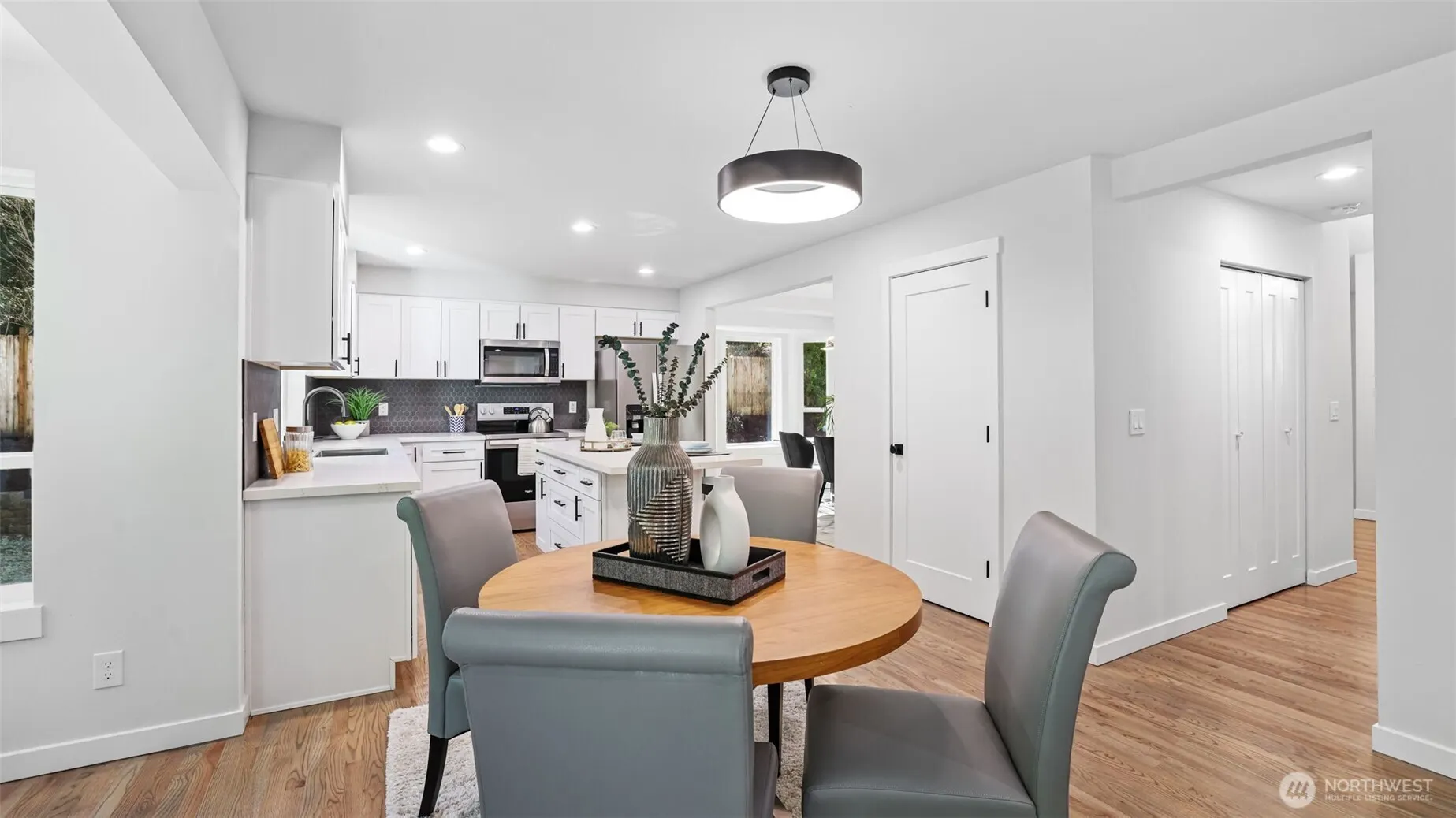 11006 325th Avenue SE, Issaquah, WA 98027