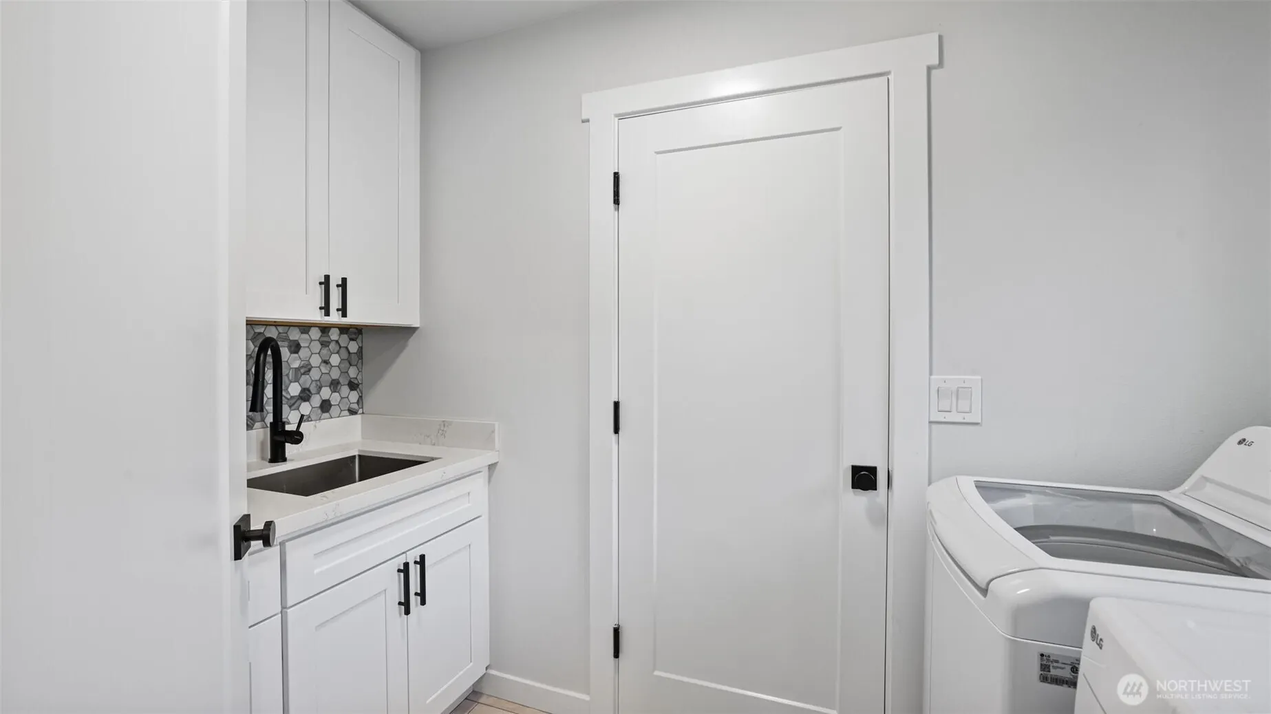 11006 325th Avenue SE, Issaquah, WA 98027