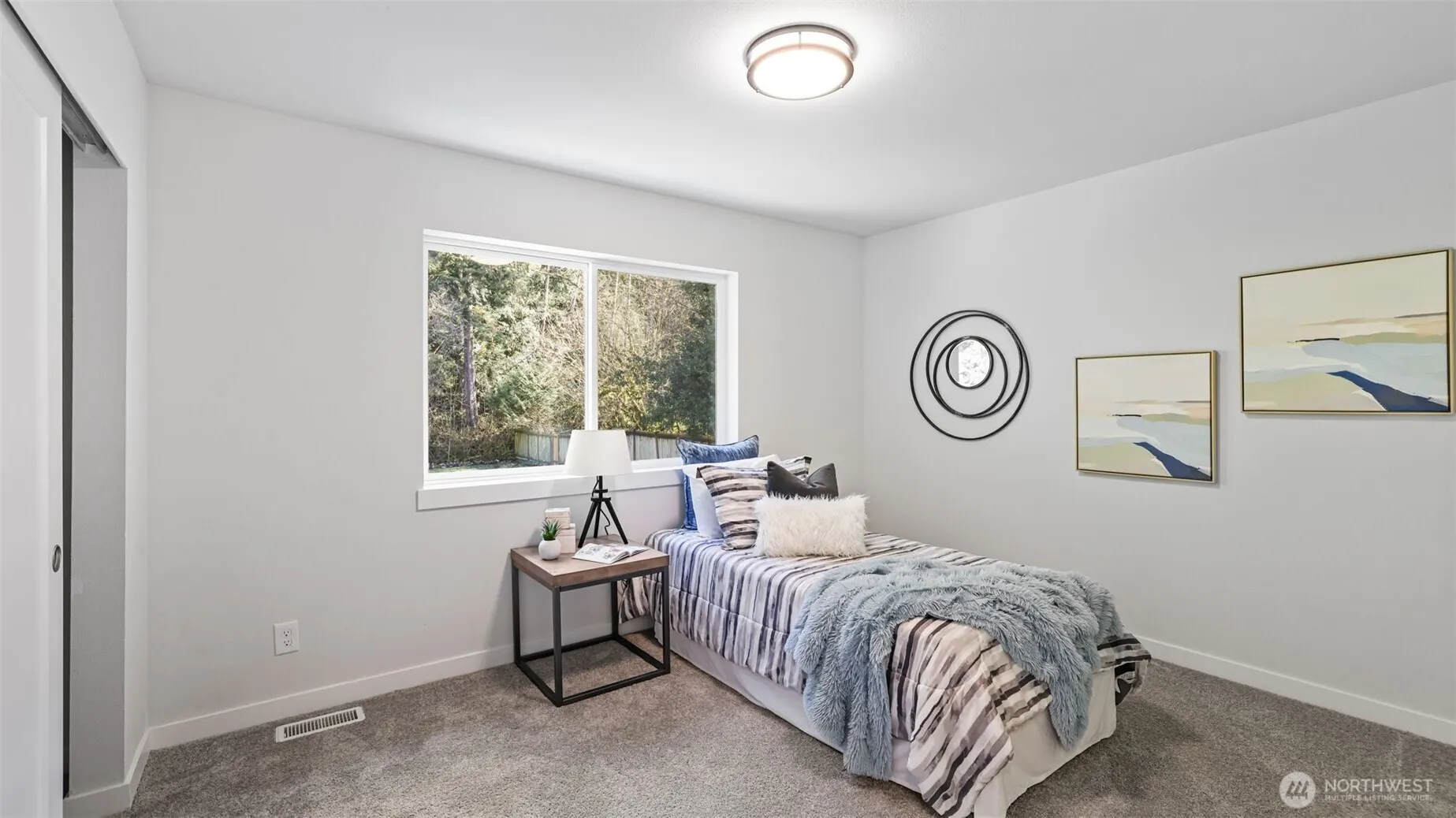 11006 325th Avenue SE, Issaquah, WA 98027