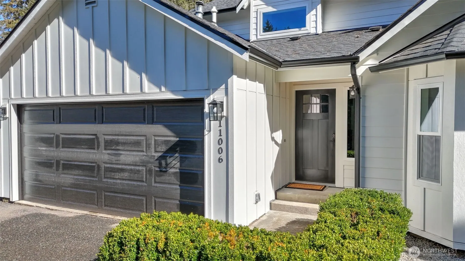 11006 325th Avenue SE, Issaquah, WA 98027