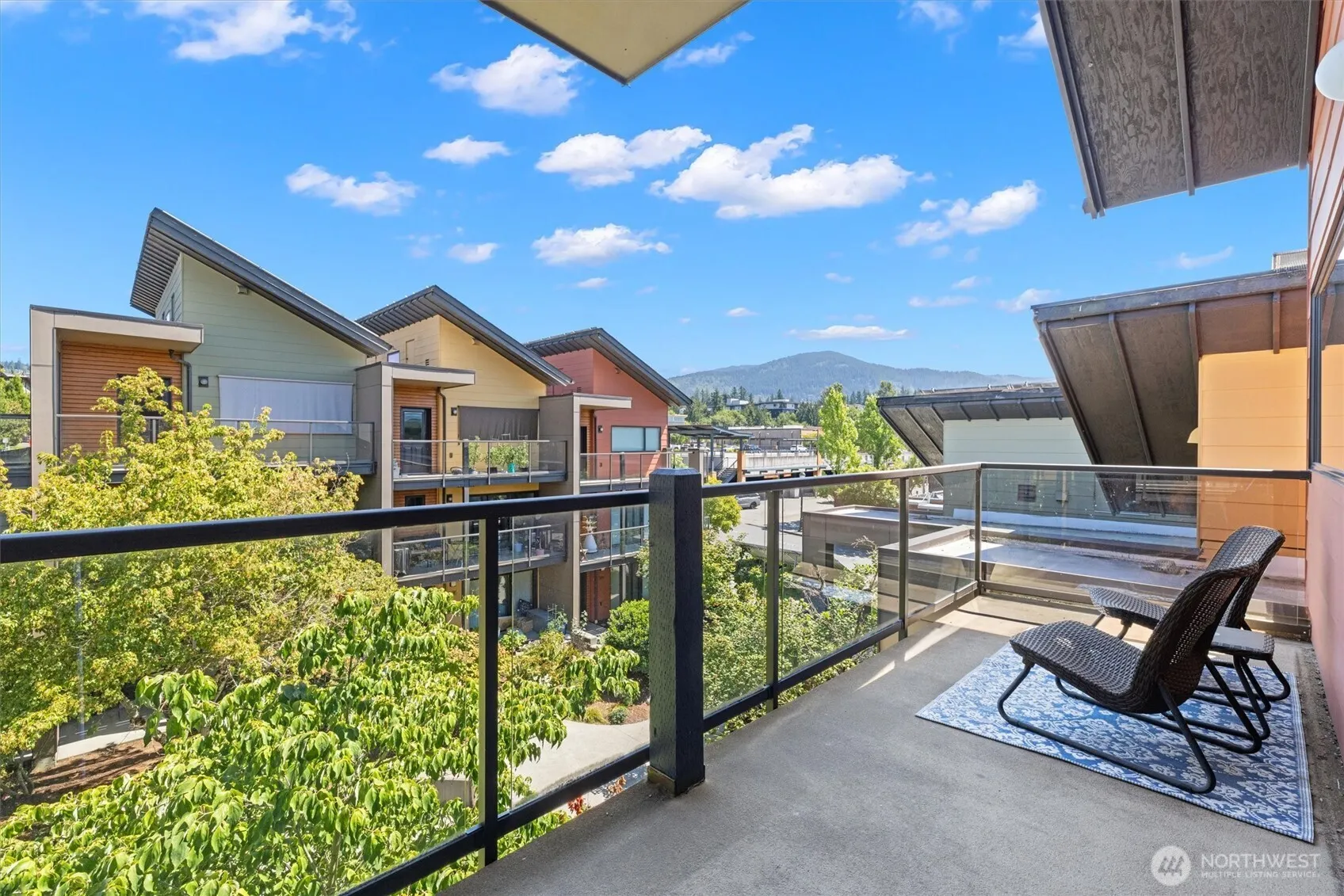 1723 9th Place NE, Issaquah, WA 98029