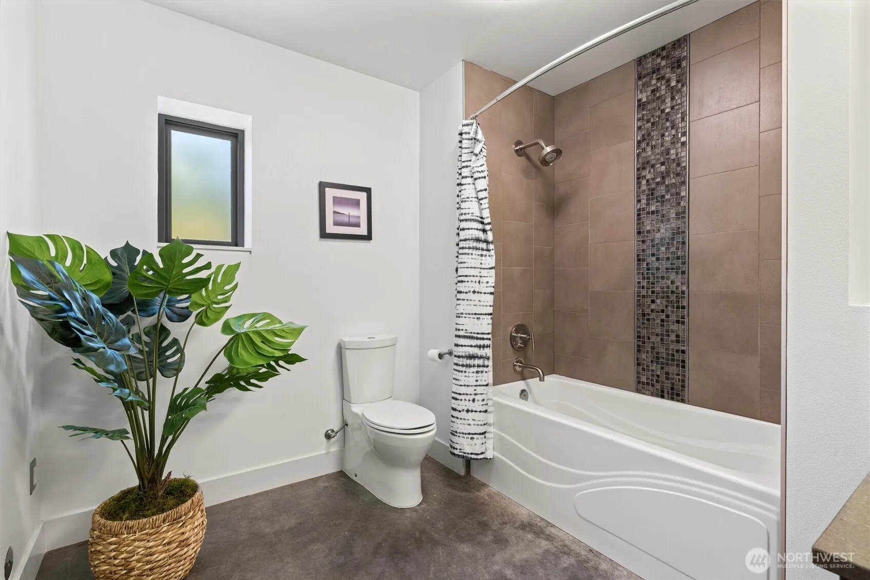 1723 9th Place NE, Issaquah, WA 98029