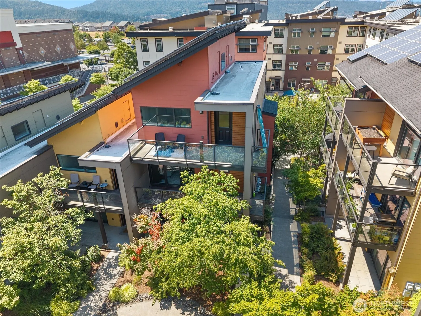 1723 9th Place NE, Issaquah, WA 98029