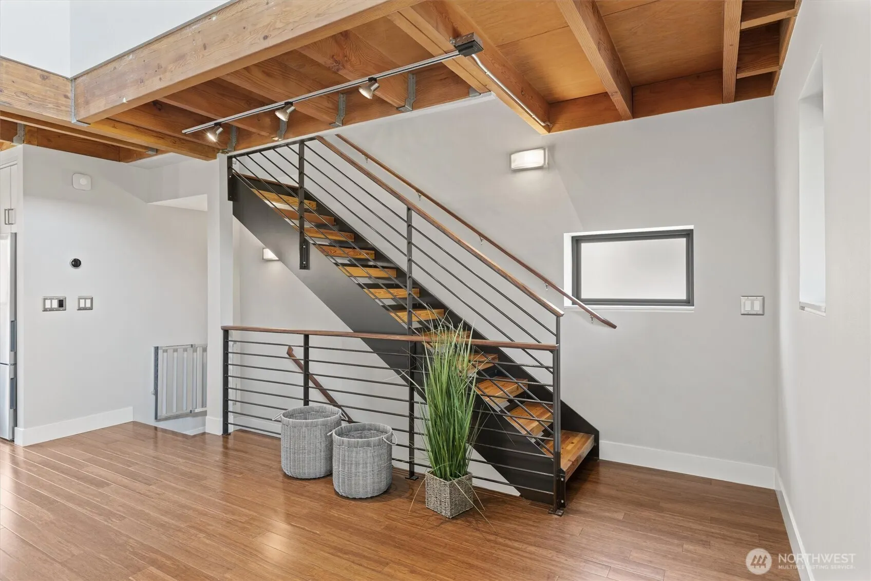 1723 9th Place NE, Issaquah, WA 98029
