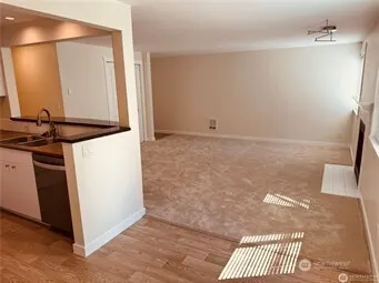8248 126th Avenue NE #C202, Kirkland, WA 98033