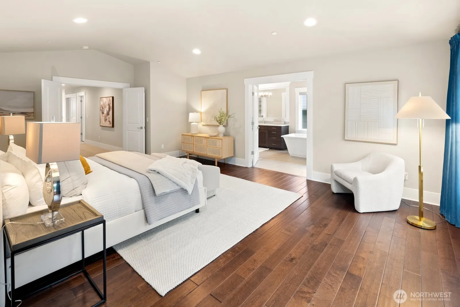 22131 SE 1st Place , Sammamish, WA 98074
