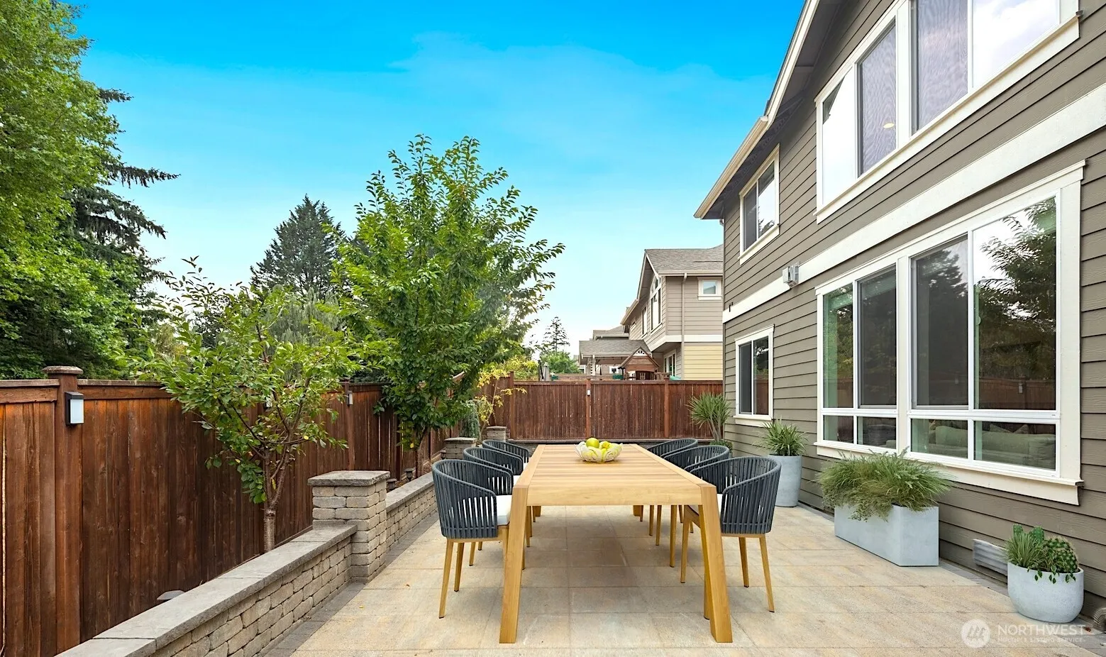 22131 SE 1st Place , Sammamish, WA 98074