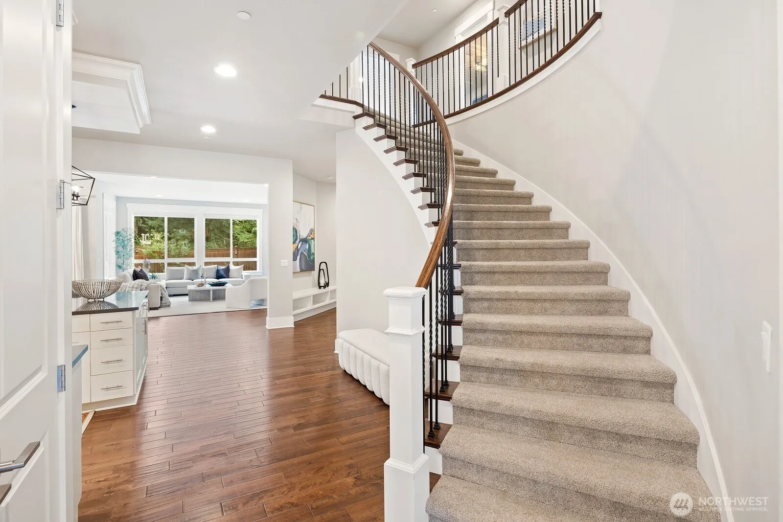 22131 SE 1st Place , Sammamish, WA 98074