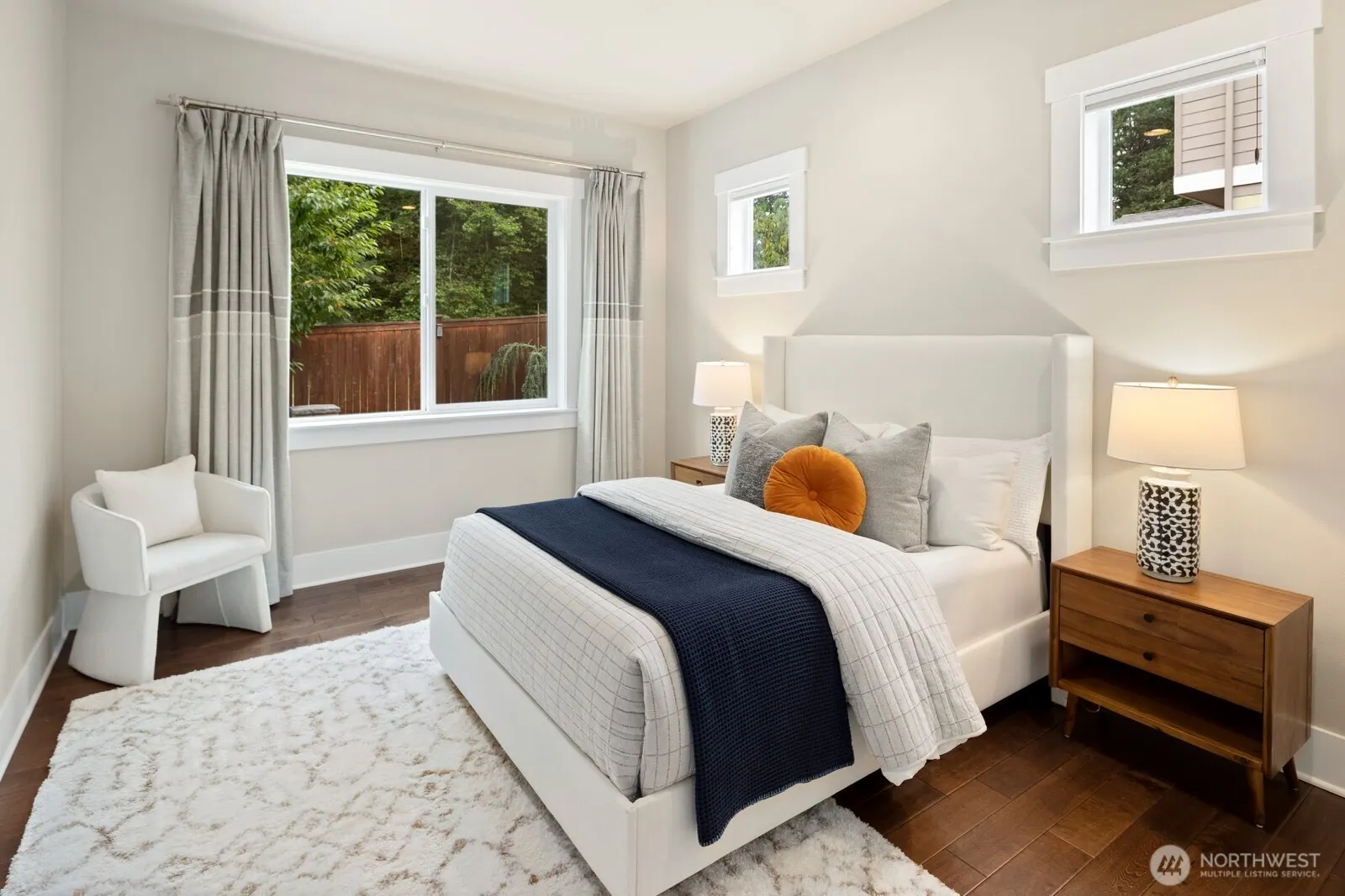 22131 SE 1st Place , Sammamish, WA 98074
