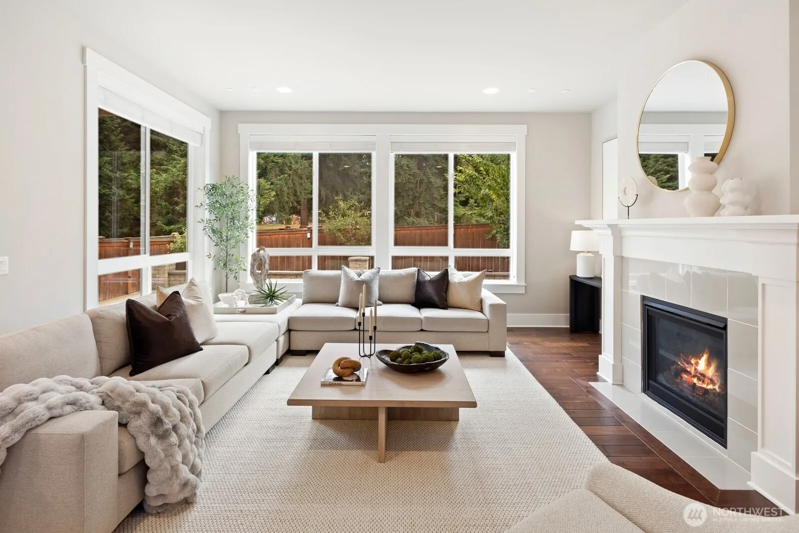 22131 SE 1st Place , Sammamish, WA 98074