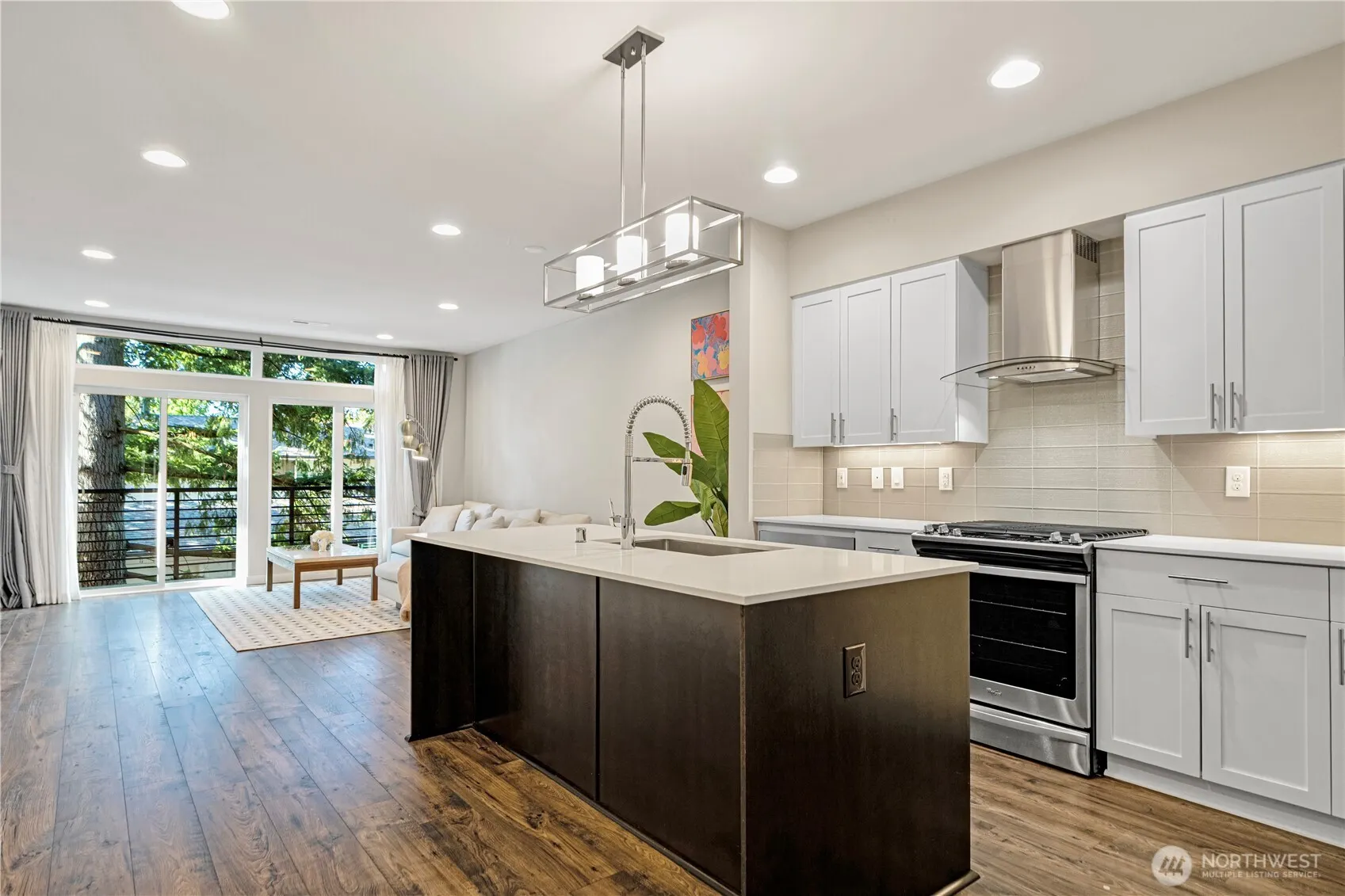 13905 NE 15th Court , Bellevue, WA 98005