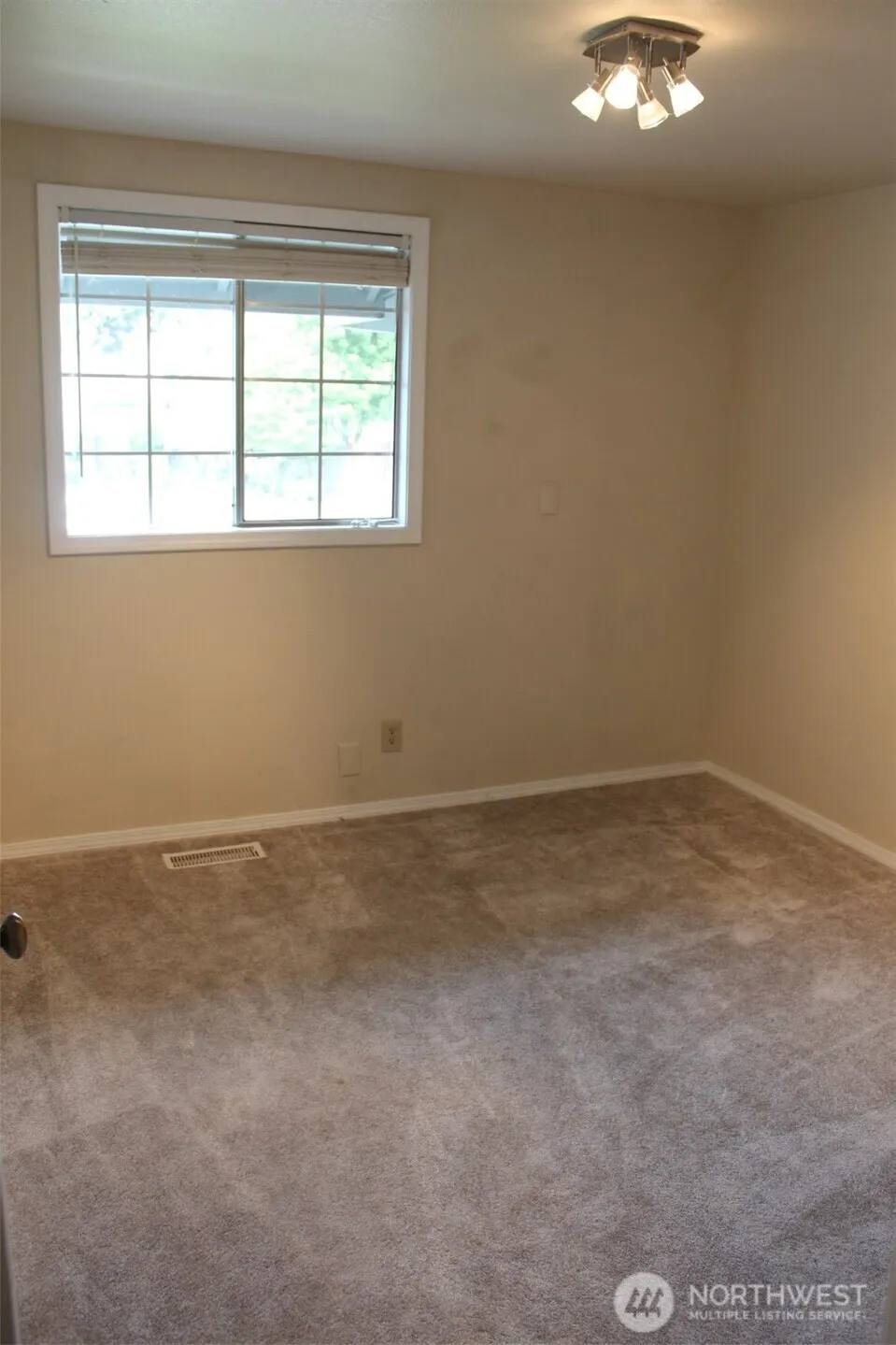 10905 SE 220th Place , Kent, WA 98031