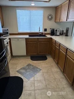 10905 SE 220th Place , Kent, WA 98031