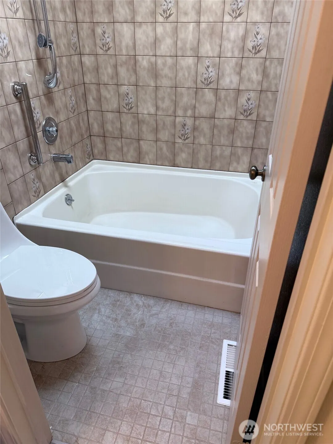 10905 SE 220th Place , Kent, WA 98031
