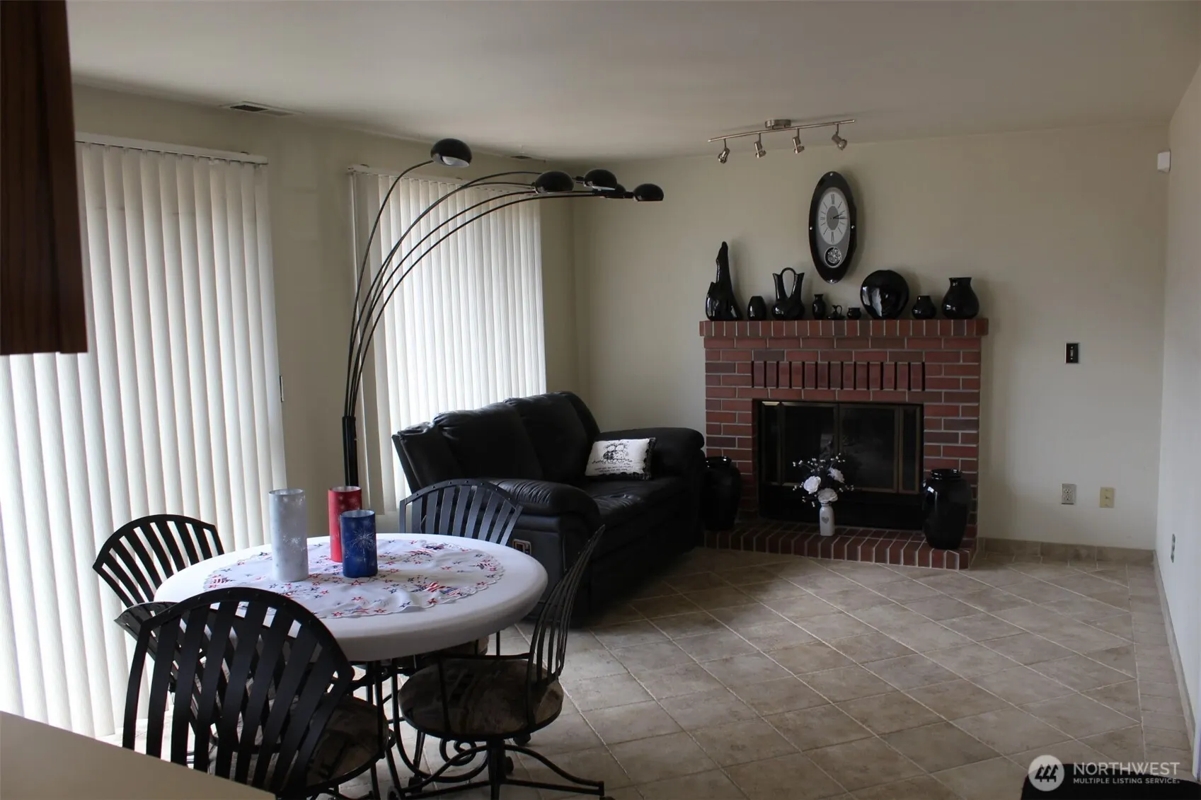 10905 SE 220th Place , Kent, WA 98031