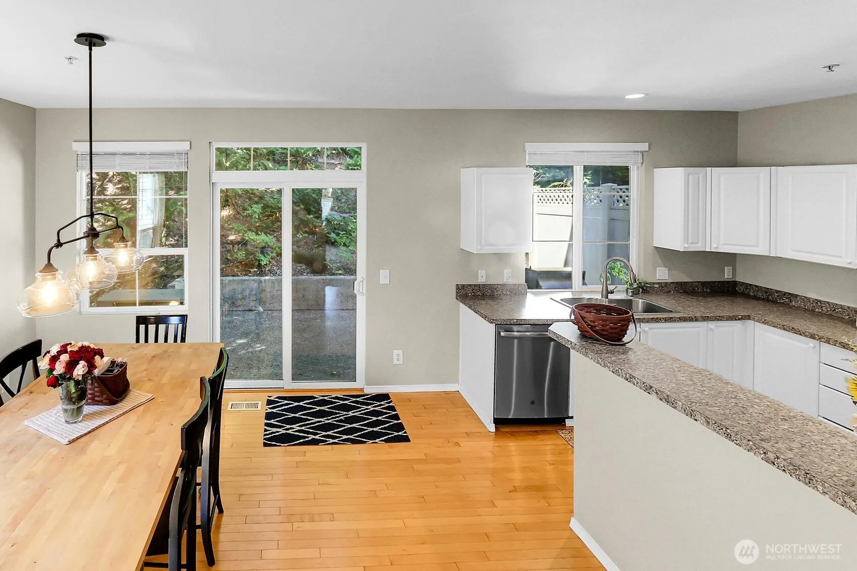 22131 39th Place S #18-1, Kent, WA 98032