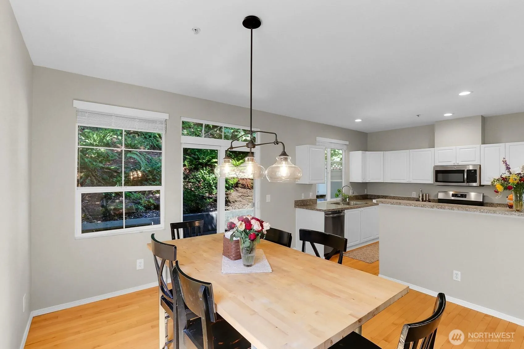 22131 39th Place S #18-1, Kent, WA 98032