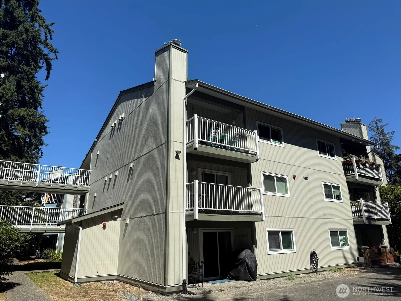 5822 200th Street SW #D, Lynnwood, WA 98036