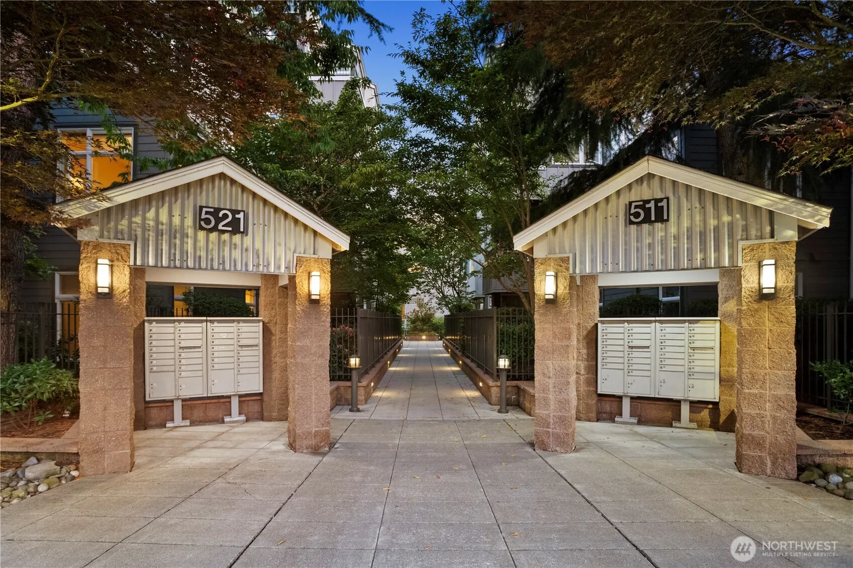 511 7th Avenue #103, Kirkland, WA 98033