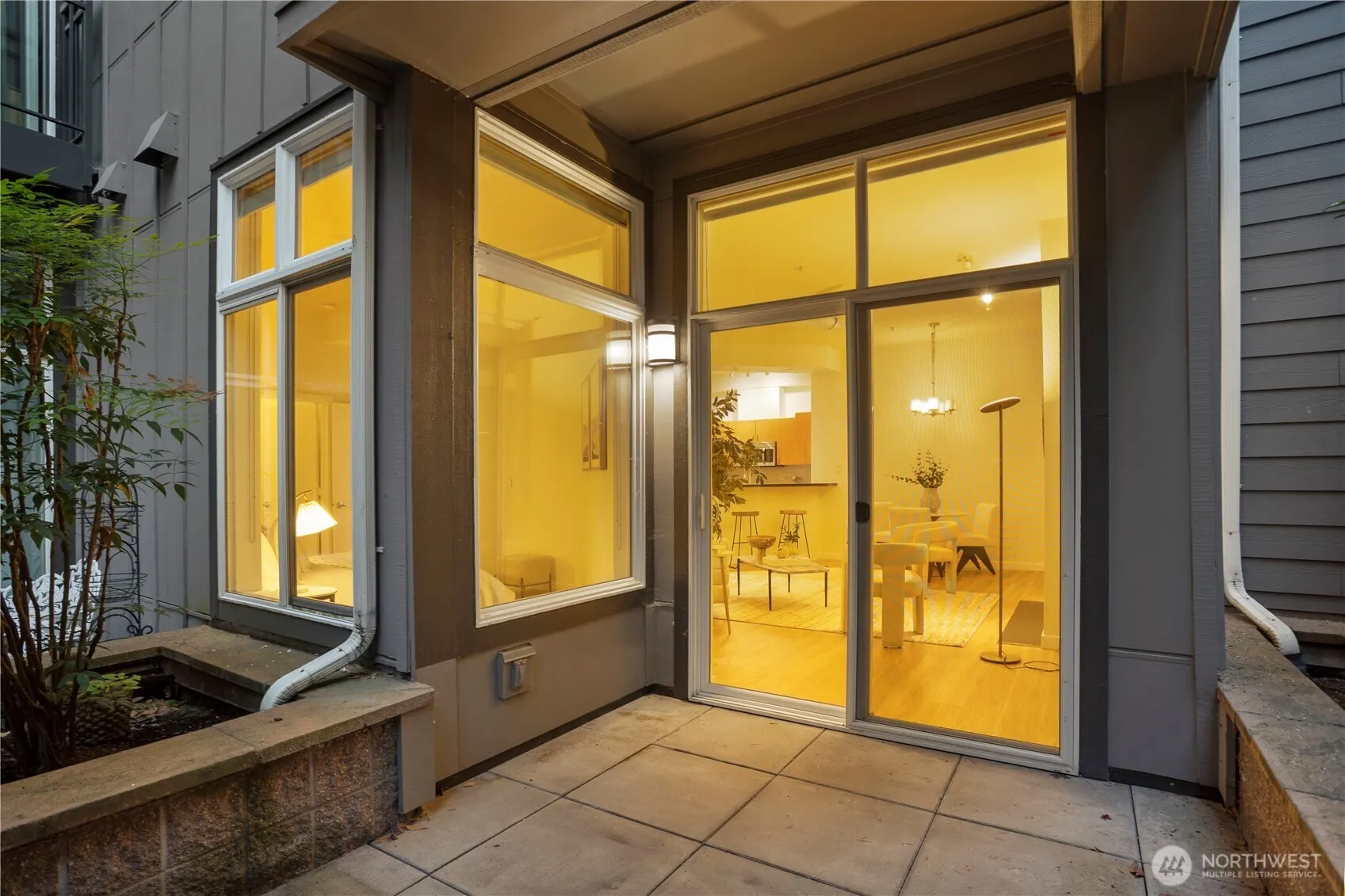 511 7th Avenue #103, Kirkland, WA 98033