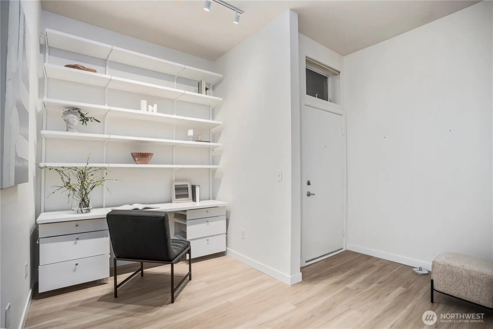 511 7th Avenue #103, Kirkland, WA 98033