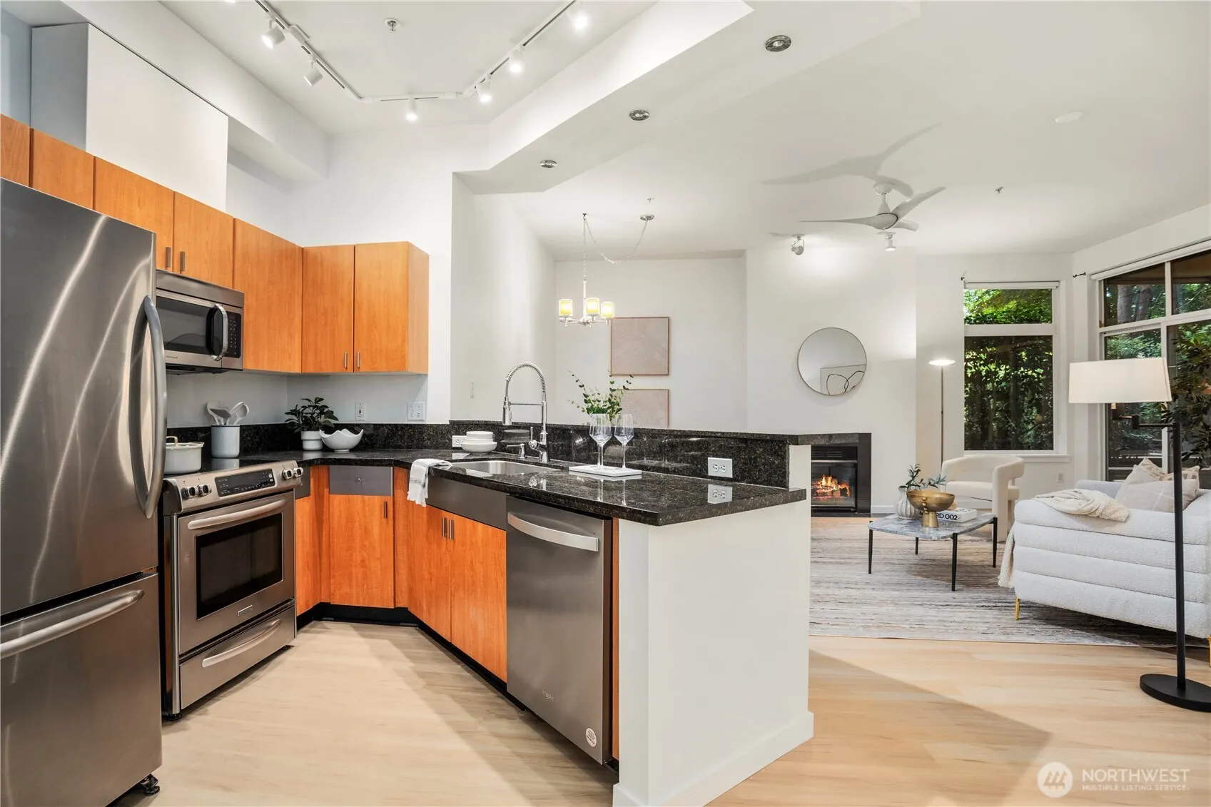 511 7th Avenue #103, Kirkland, WA 98033