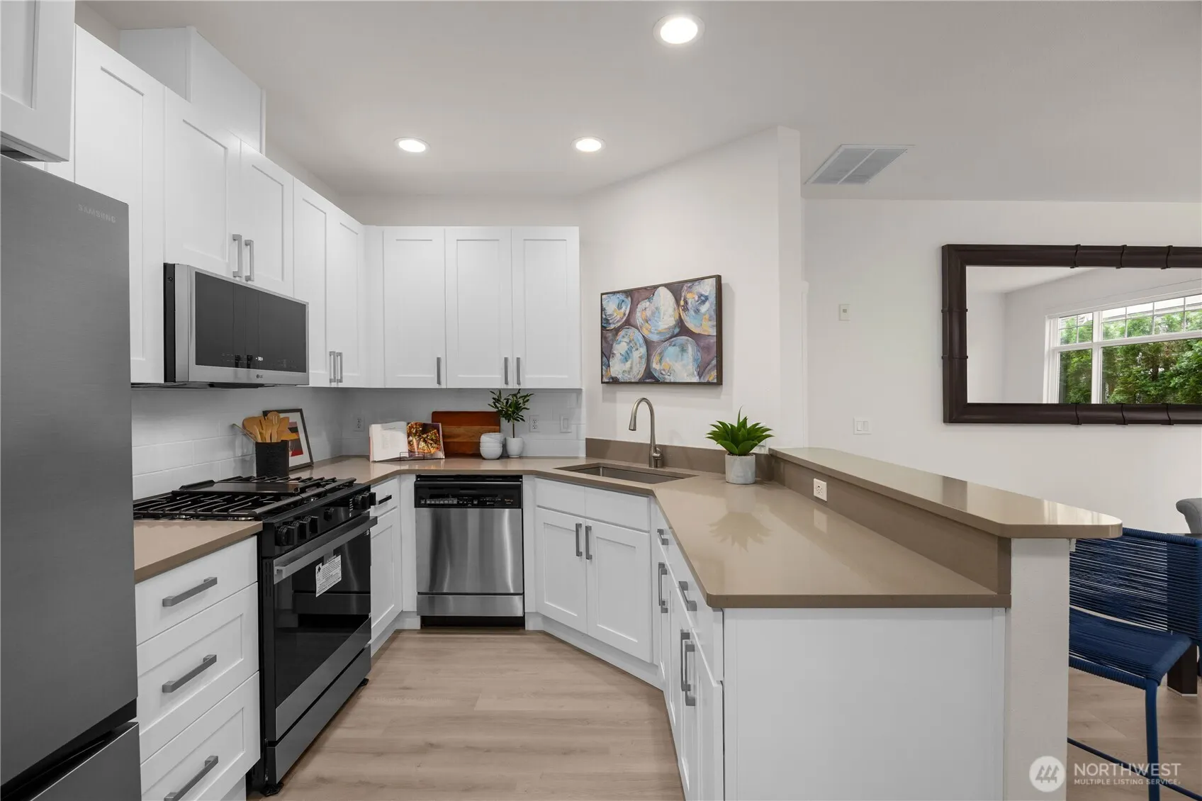 952 232nd Place NE #952, Sammamish, WA 98074