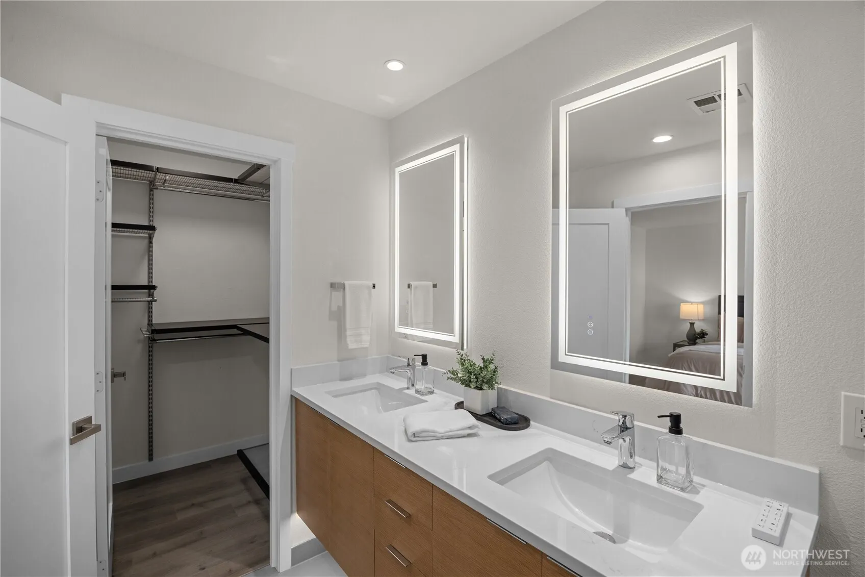 952 232nd Place NE #952, Sammamish, WA 98074