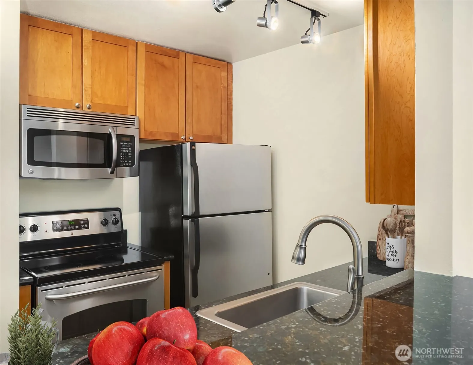 3636 Evanston Avenue N #12, Seattle, WA 98103