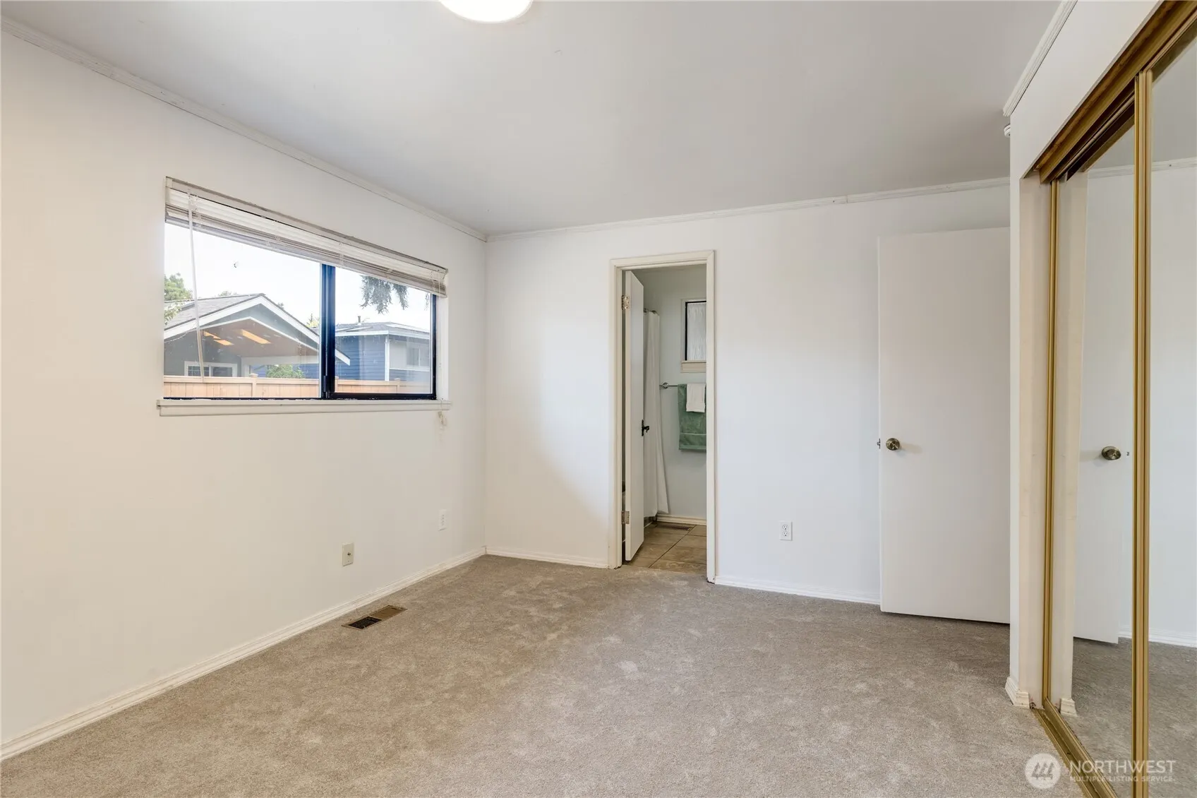 3232 S 256th Street , Kent, WA 98032
