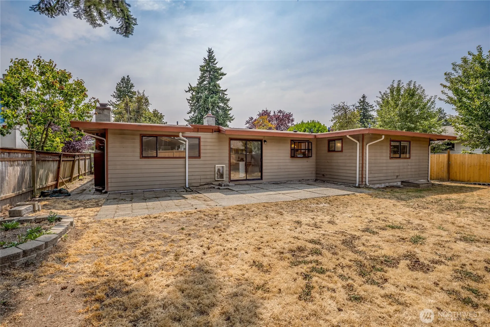 3232 S 256th Street , Kent, WA 98032