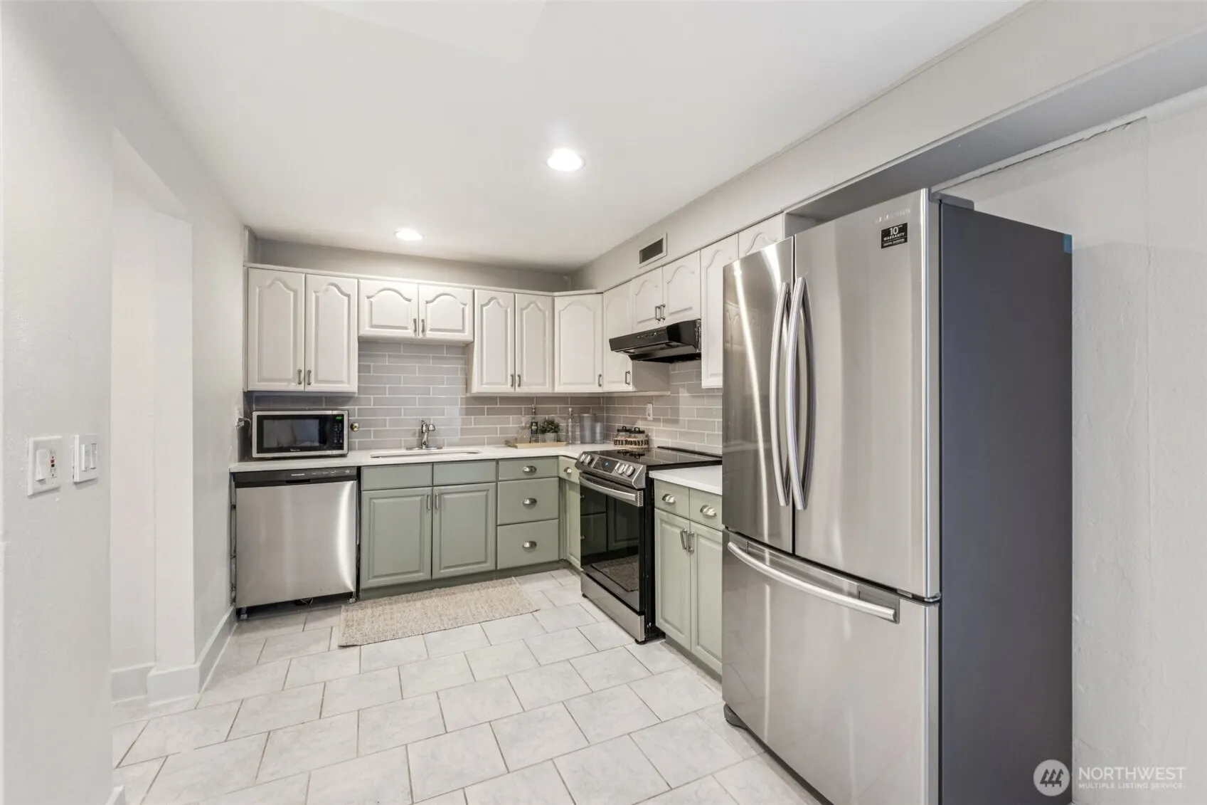 12600 SE 42nd Street #600, Bellevue, WA 98006