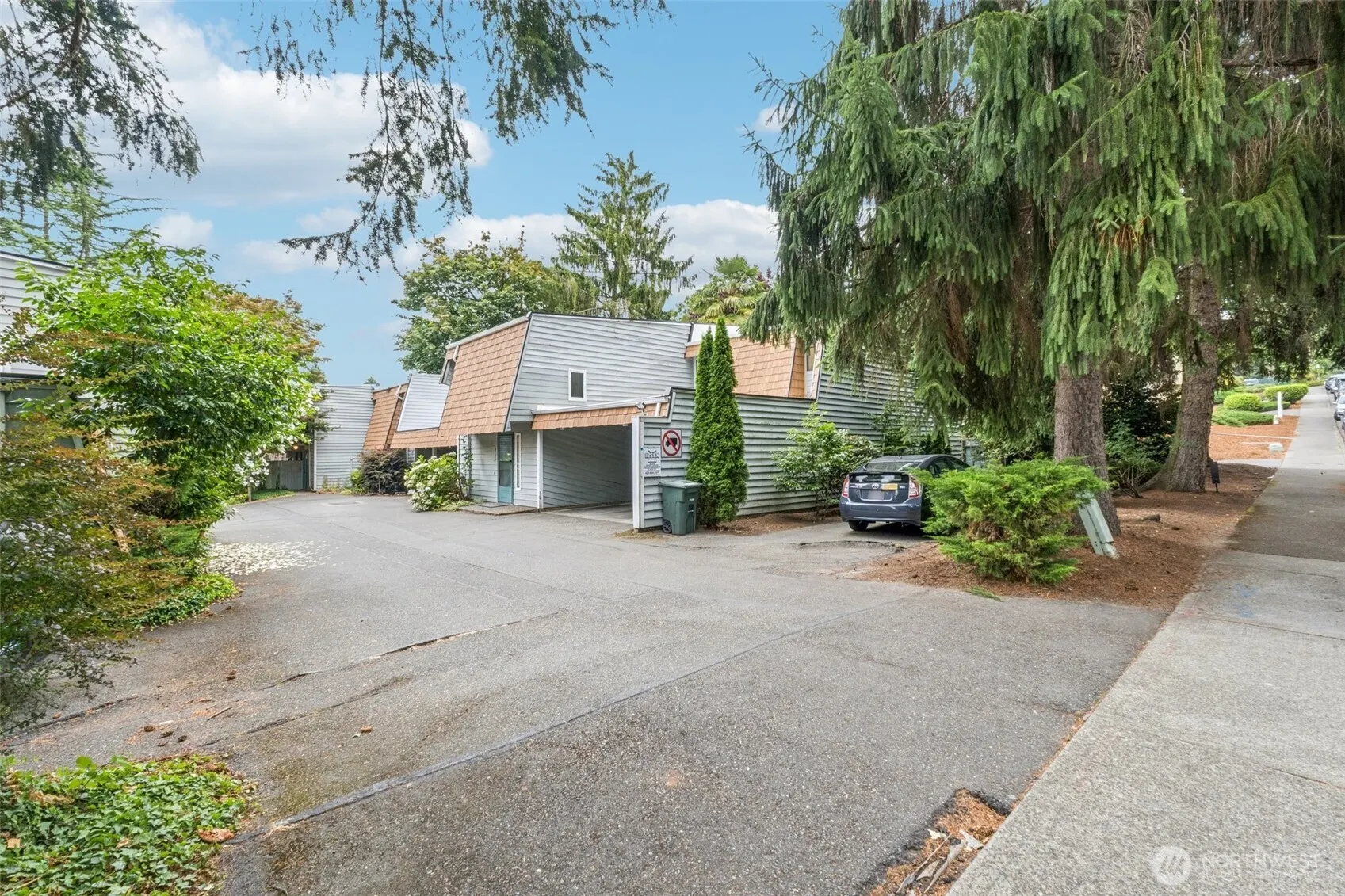 12600 SE 42nd Street #600, Bellevue, WA 98006