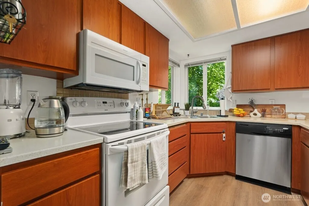 18429 20th Drive SE, Bothell, WA 98012