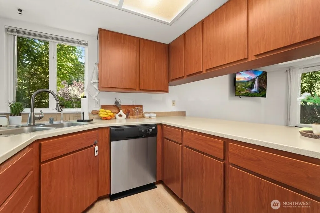 18429 20th Drive SE, Bothell, WA 98012