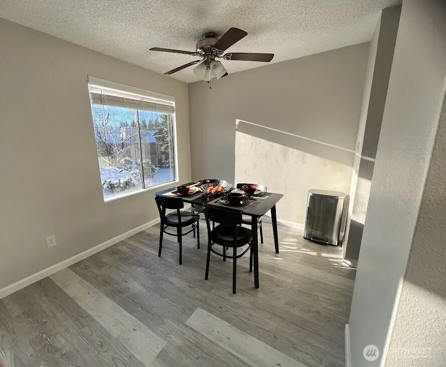 14510 124TH Avenue NE #B-141, Kirkland, WA 98034-1200