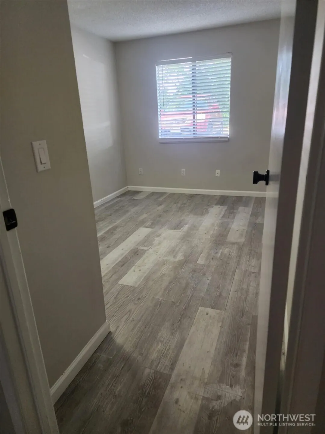 14510 124TH Avenue NE #B-141, Kirkland, WA 98034-1200