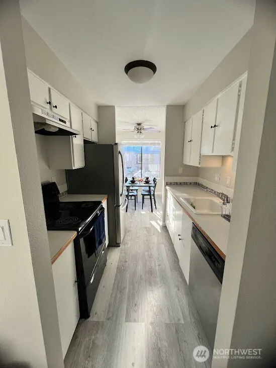 14510 124TH Avenue NE #B-141, Kirkland, WA 98034-1200