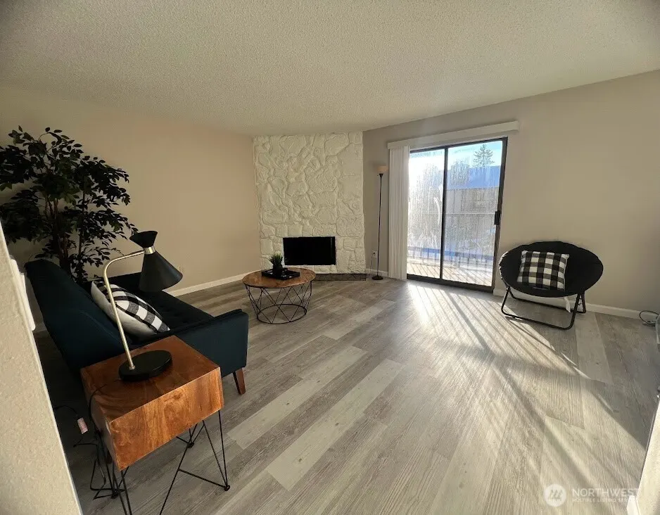 14510 124TH Avenue NE #B-141, Kirkland, WA 98034-1200
