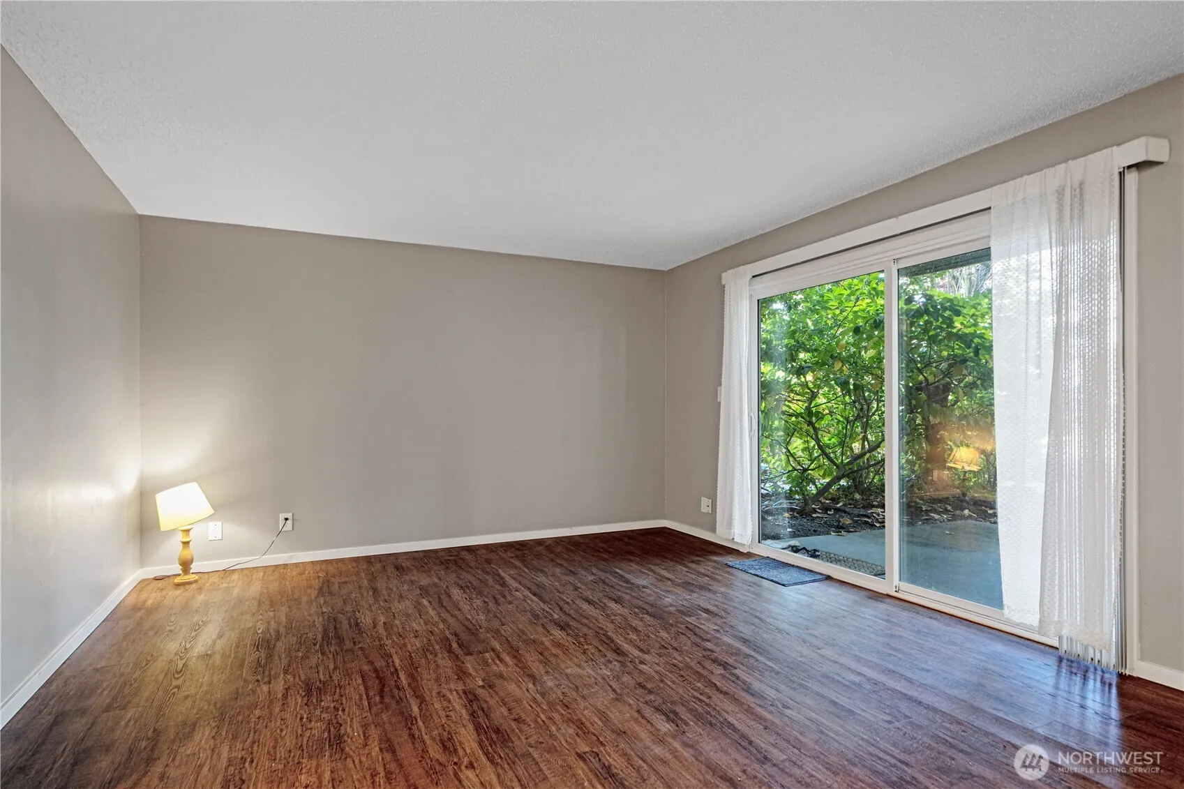1425 S Puget Drive #C1, Renton, WA 98055