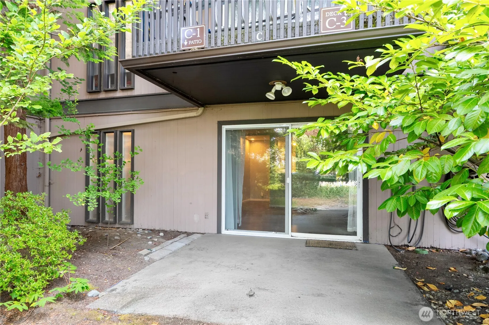 1425 S Puget Drive #C1, Renton, WA 98055