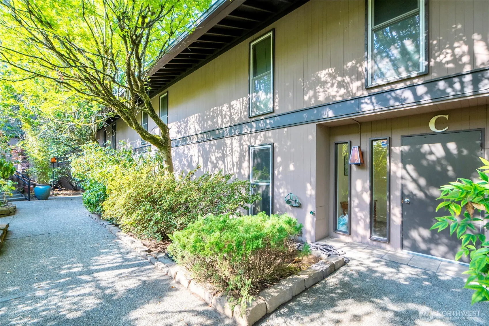 1425 S Puget Drive #C1, Renton, WA 98055