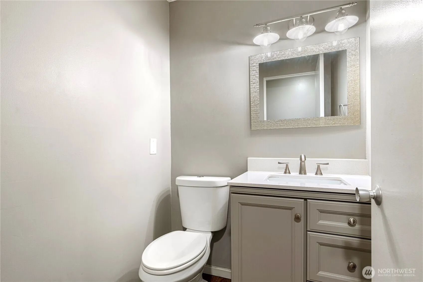 1425 S Puget Drive #C1, Renton, WA 98055