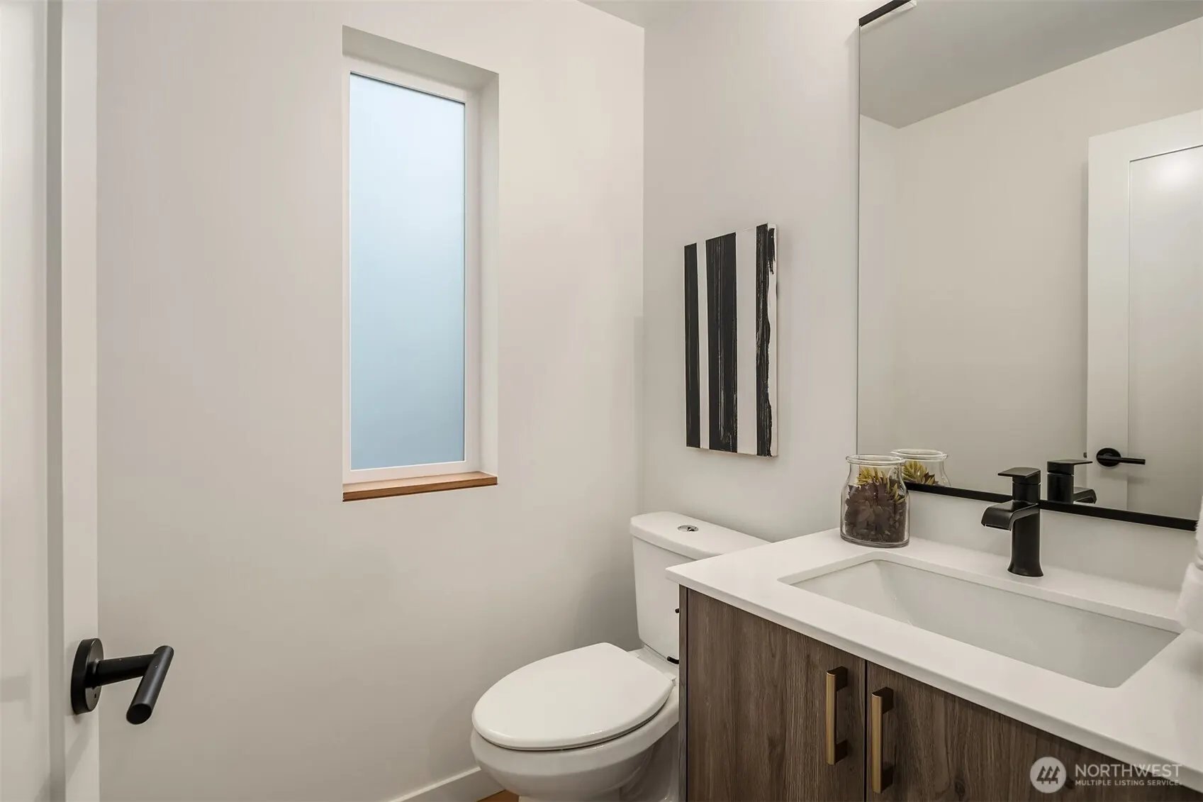 2212 Broadway E, Seattle, WA 98102