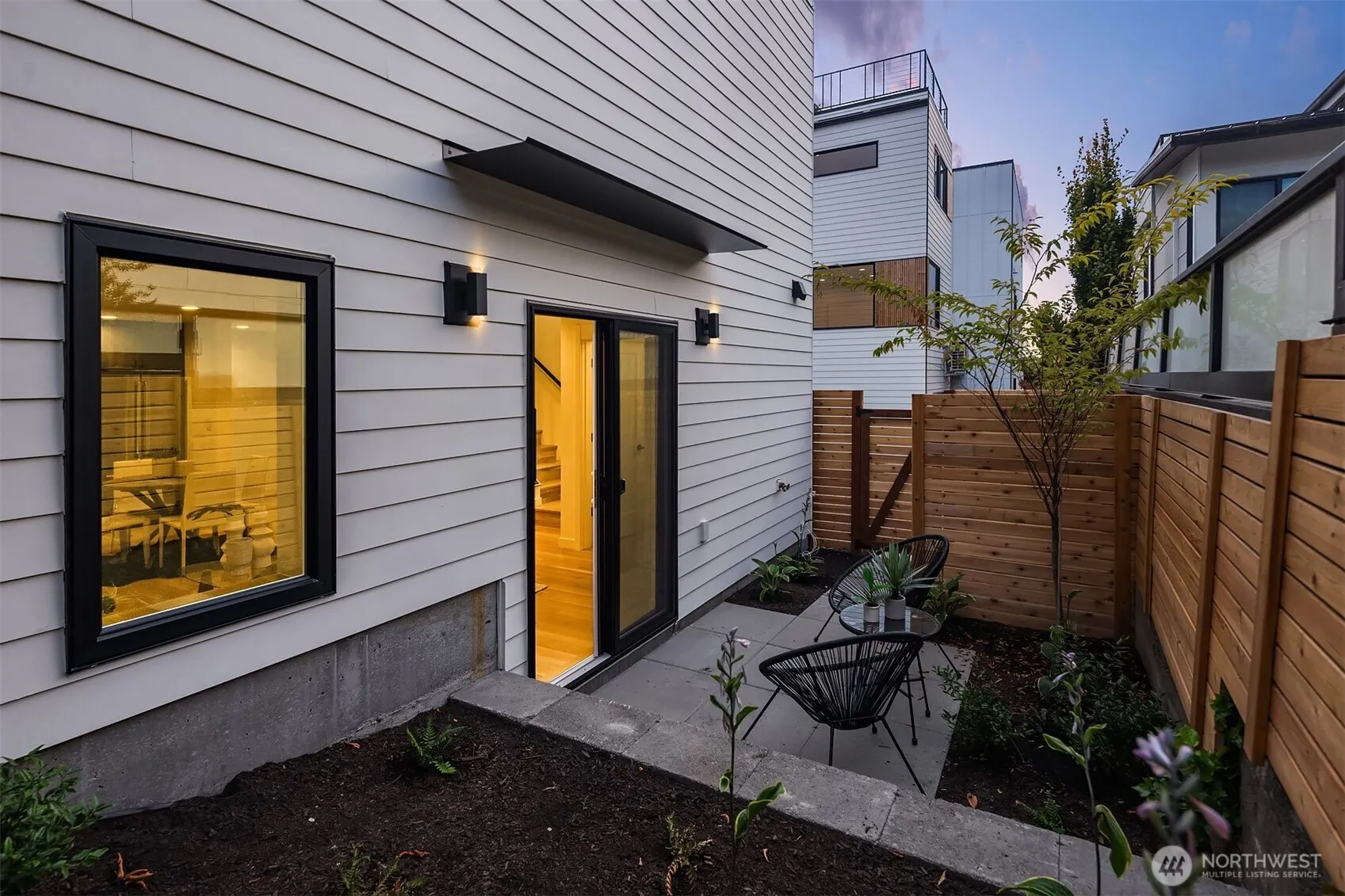 2212 Broadway E, Seattle, WA 98102