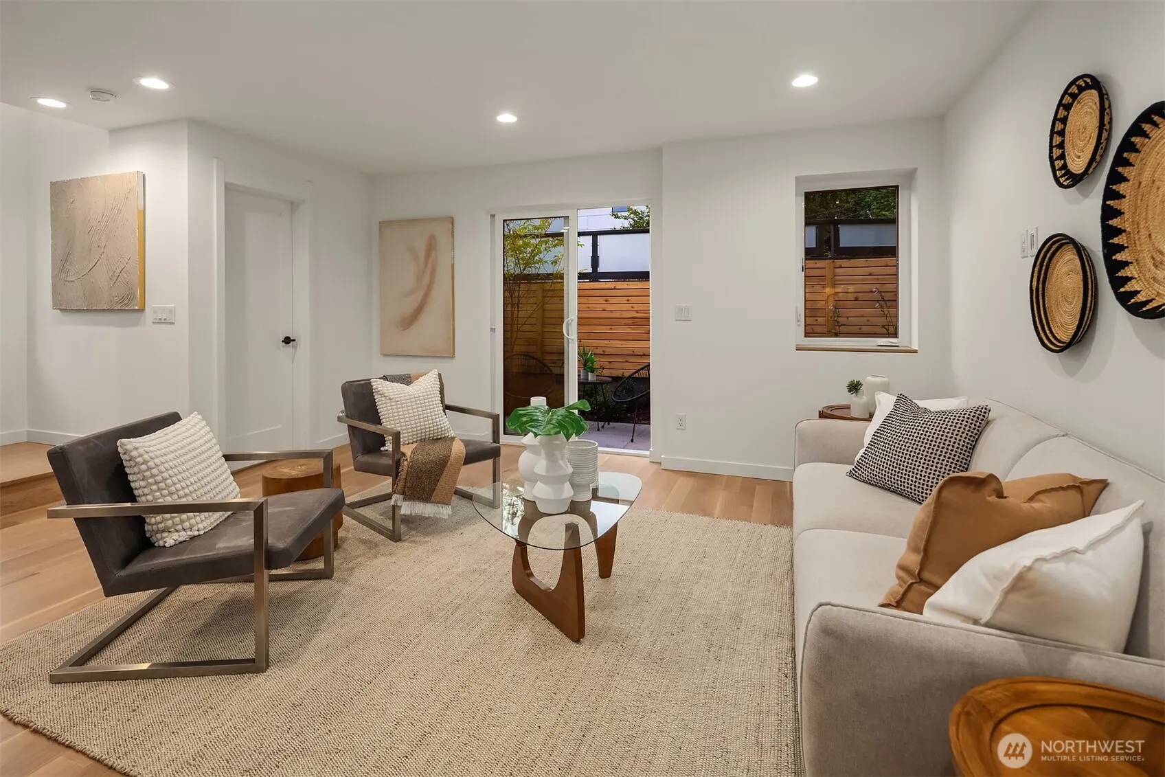 2212 Broadway E, Seattle, WA 98102