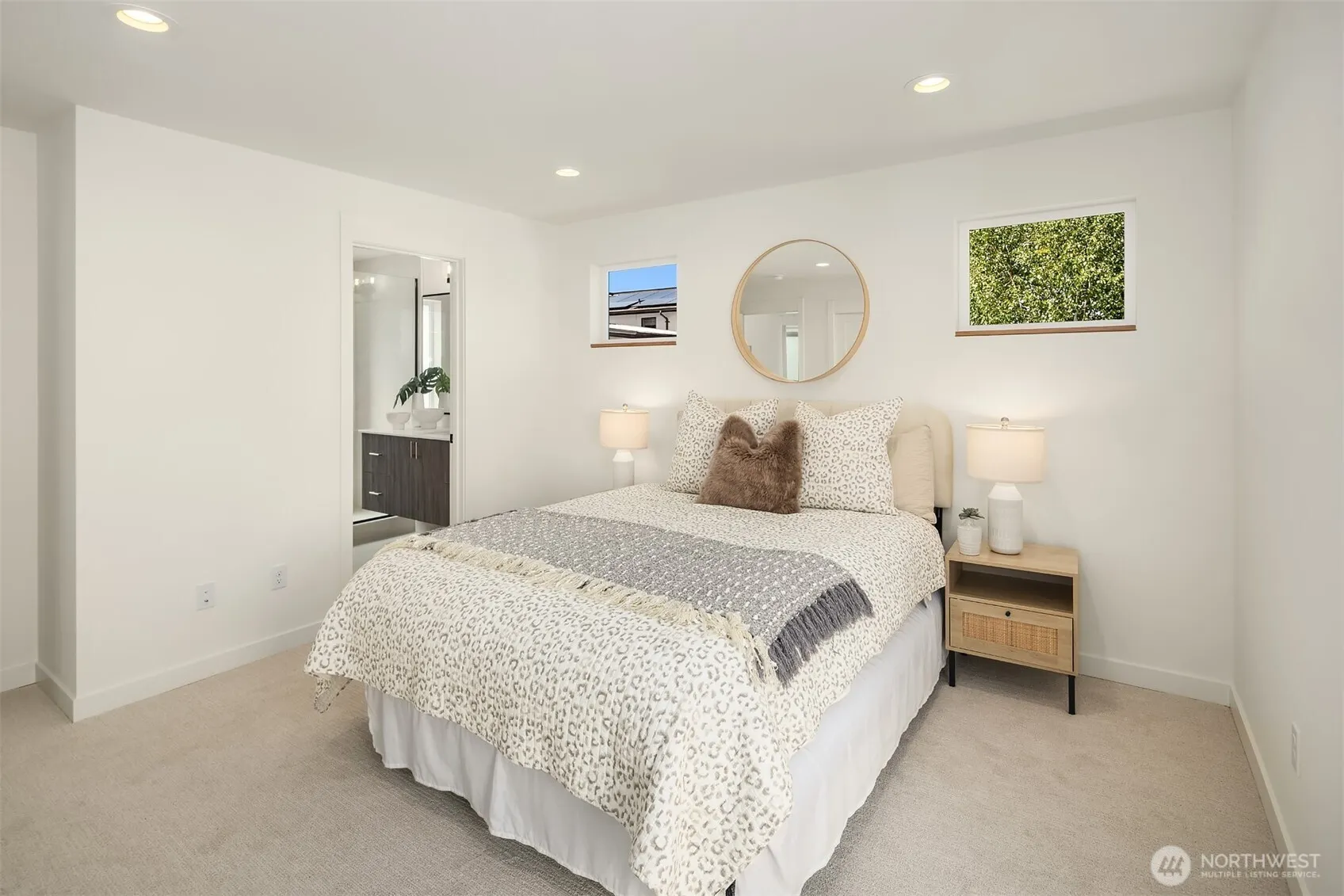 2212 Broadway E, Seattle, WA 98102